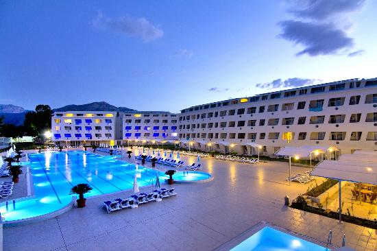 تور ترکیه هتل دایما ریزورت - آژانس مسافرتی و هواپیمایی آفتاب ساحل آبی